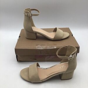 Sugar Noelle Low Faux Suede Block Heel Ankle Strap Sandals Womens Size 7.5 M NEW